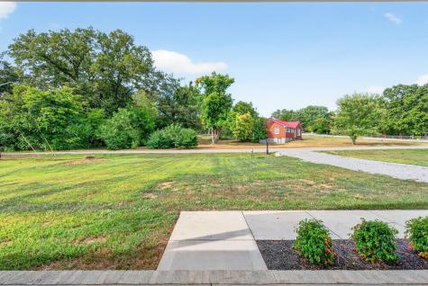 702 Eva Drive Clarksville TN 37042