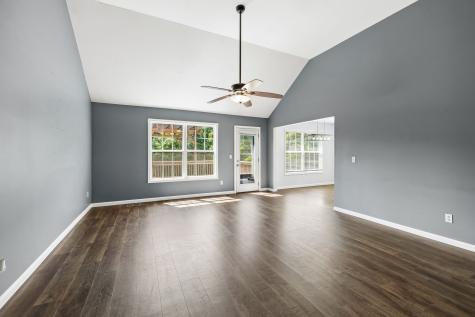 652 Charles Lane Spring Hill TN 37174