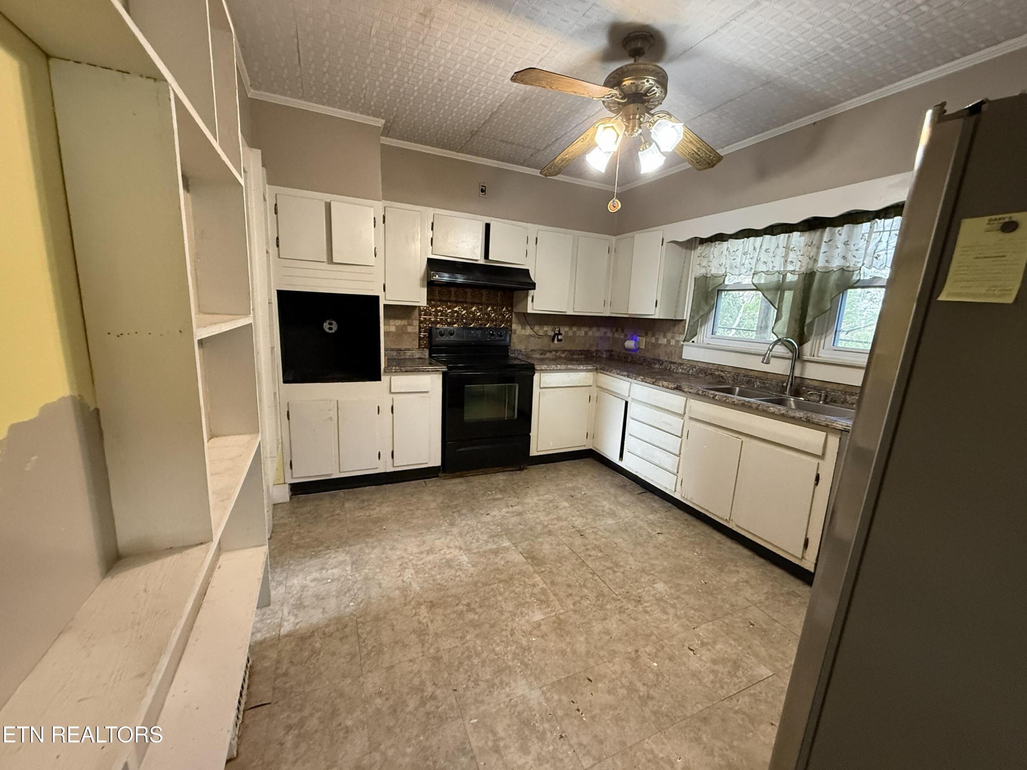 416 W Rockwood Street Rockwood TN 37854