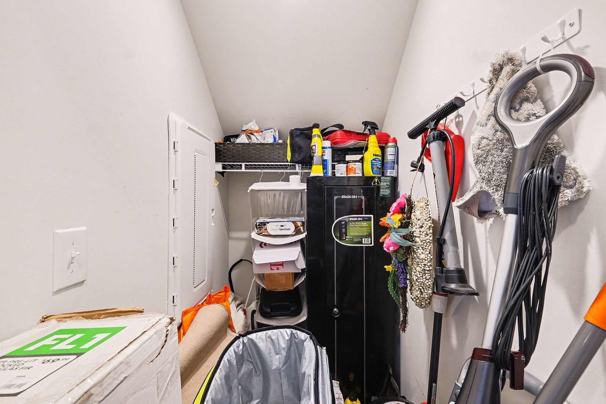 2563 Drumwright Way Columbia TN 38401