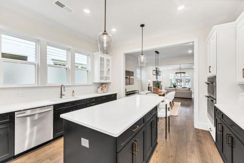 913 Dauphine Street Nashville TN 37221