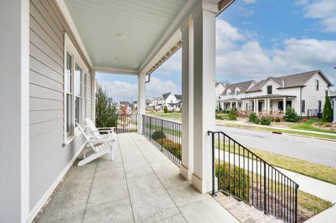 913 Dauphine Street Nashville TN 37221