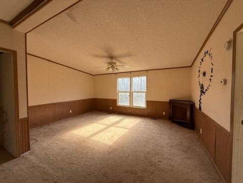 60 Robert Barnhill Road Paris TN 38242