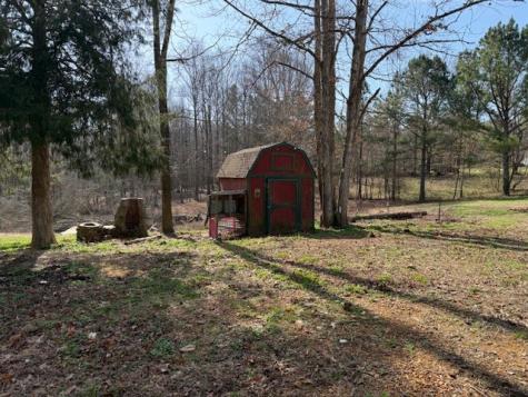 60 Robert Barnhill Road Paris TN 38242