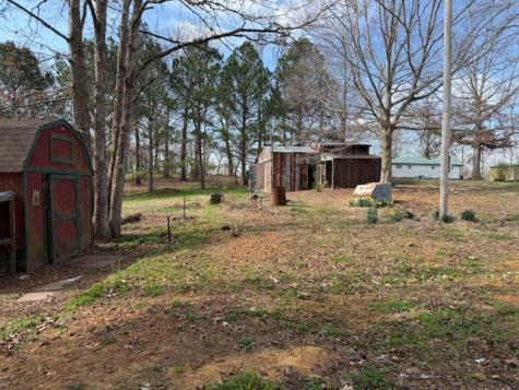 60 Robert Barnhill Road Paris TN 38242