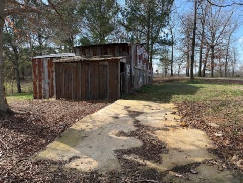 60 Robert Barnhill Road Paris TN 38242