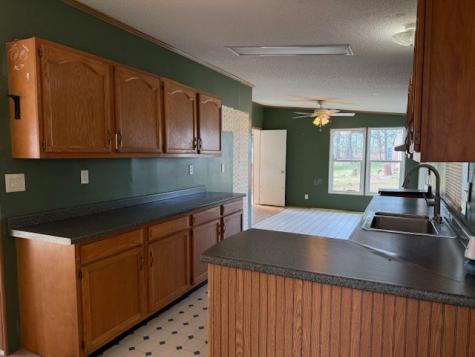 60 Robert Barnhill Road Paris TN 38242
