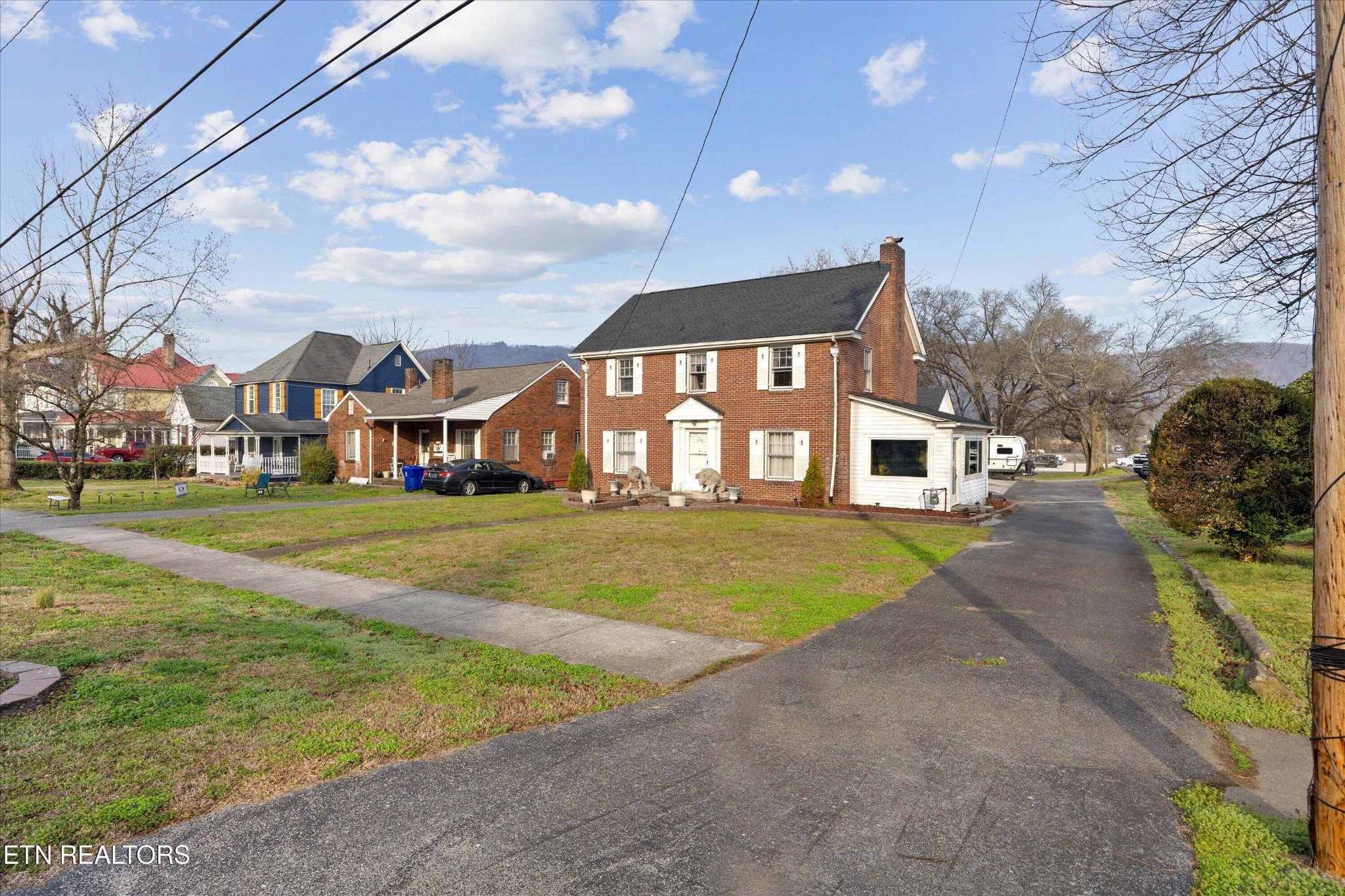 129 S Kingston Avenue Rockwood TN 37854
