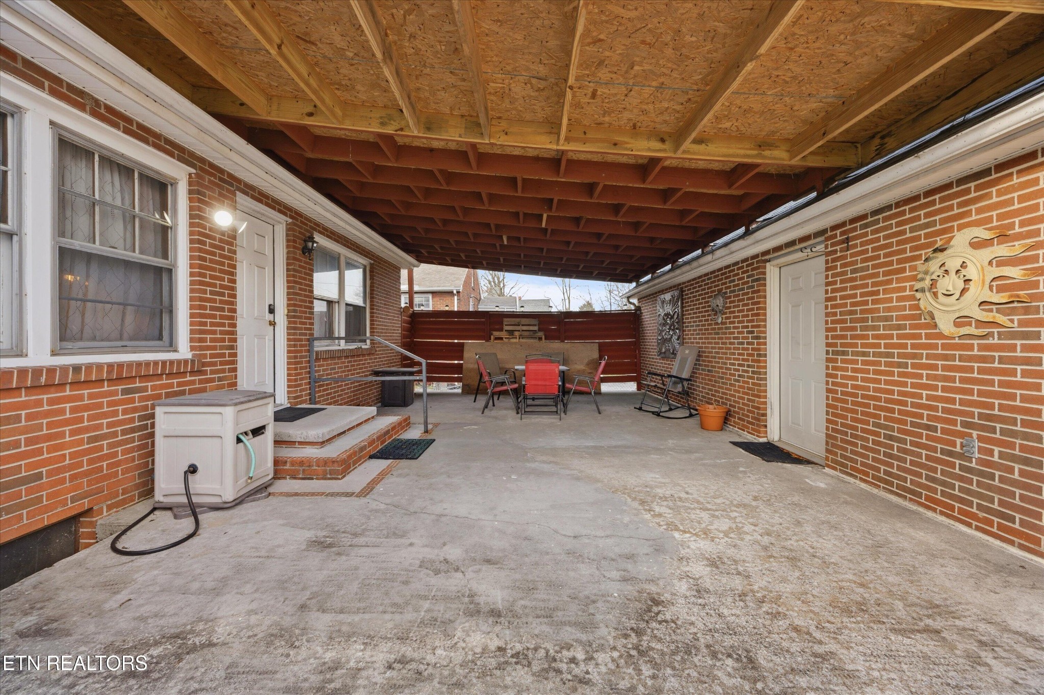 129 S Kingston Avenue Rockwood TN 37854