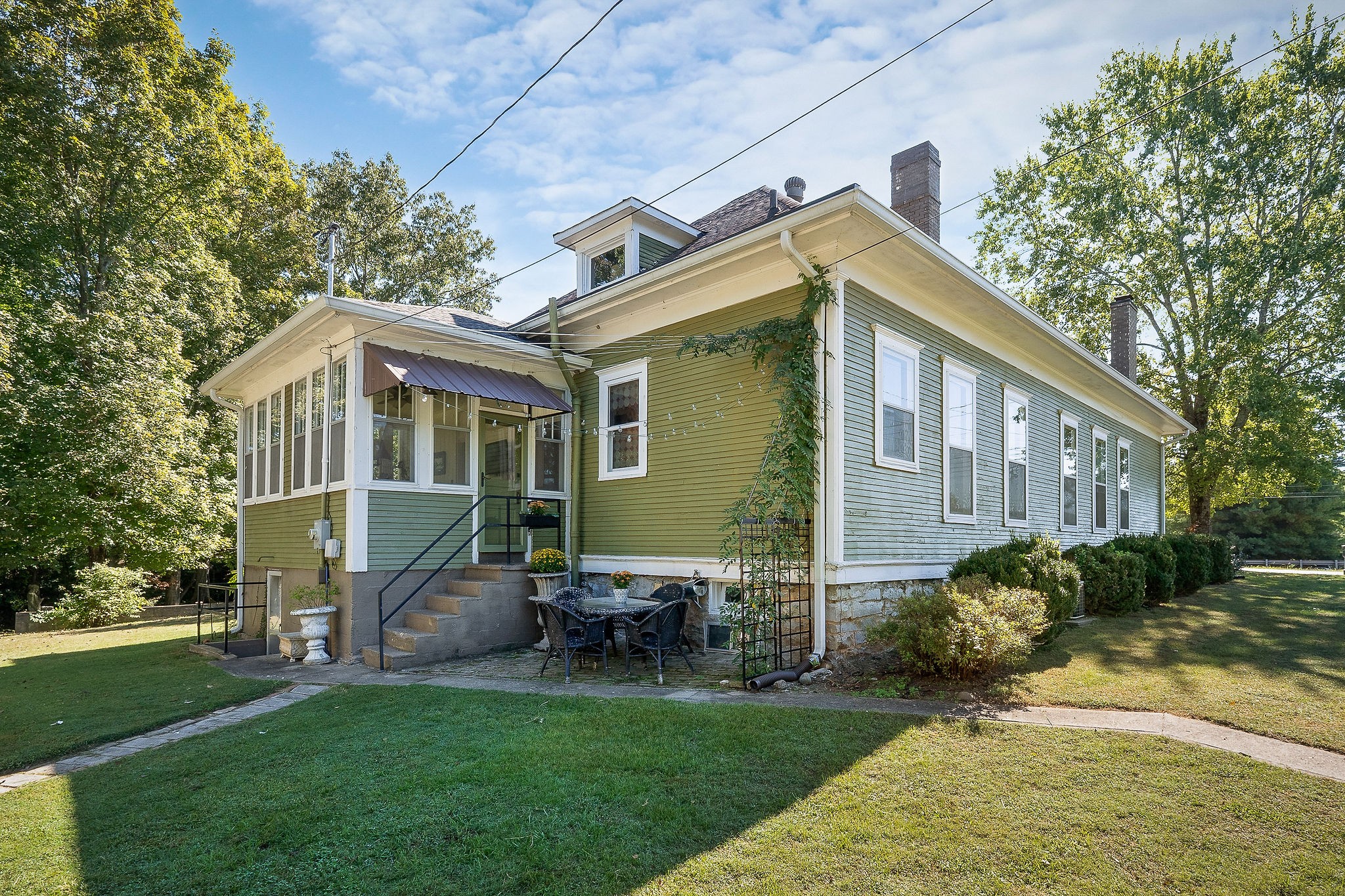 215 W Sparta Street Mcminnville TN 37110