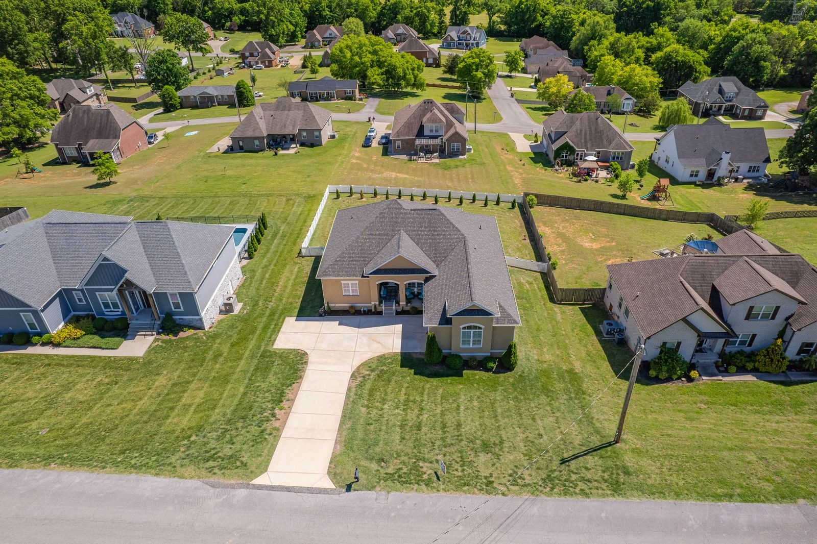 1709 Aster Drive Columbia TN 38401