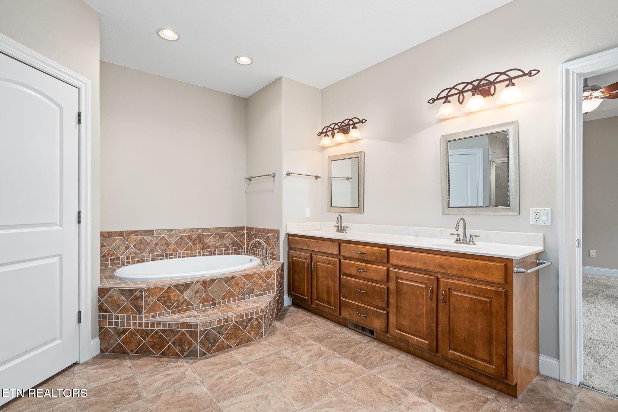 14 Holly Court Crossville TN 38558