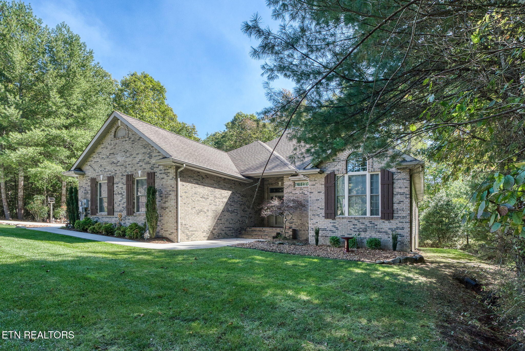 14 Holly Court Crossville TN 38558