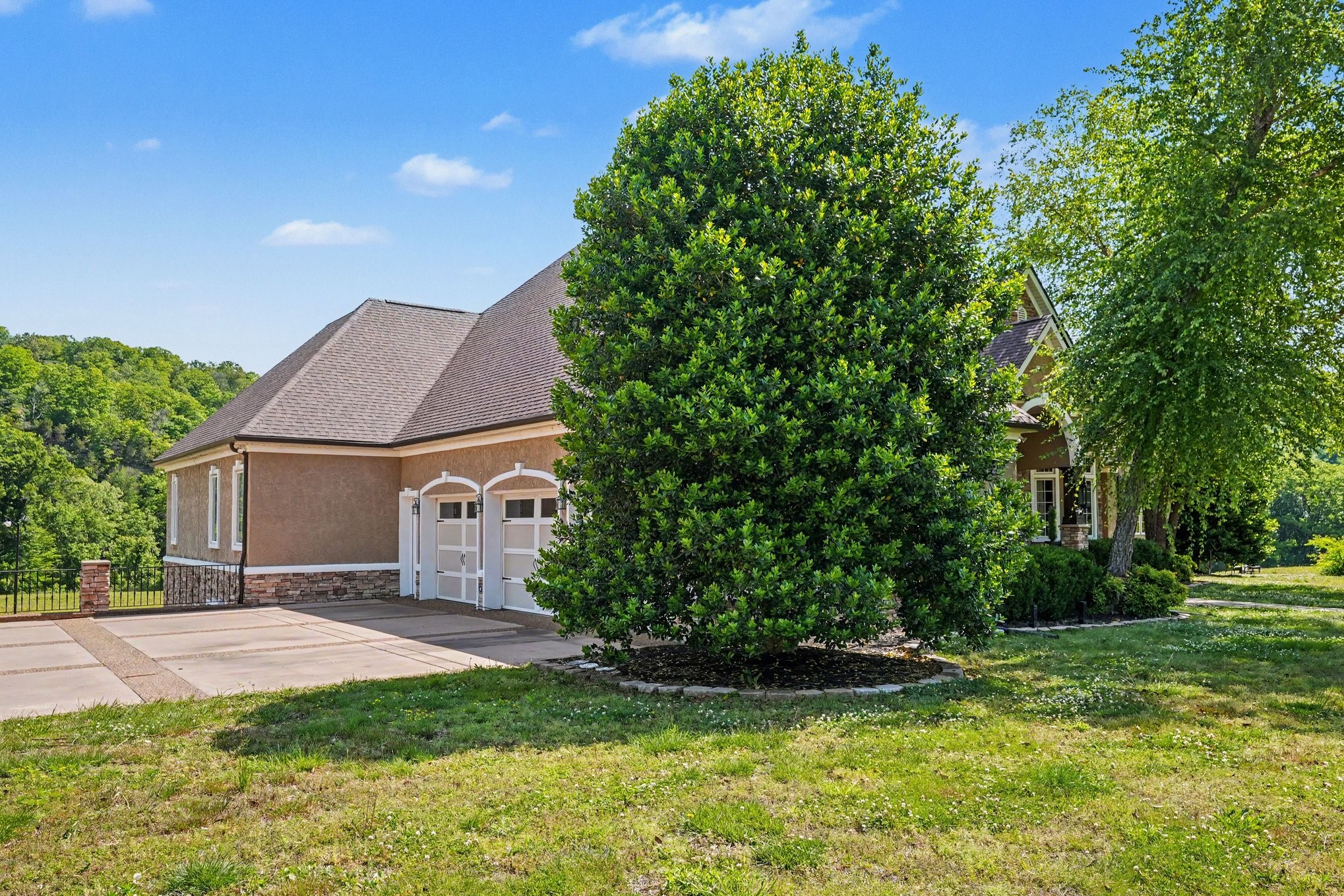 7699 N County Line Road Fairview TN 37062