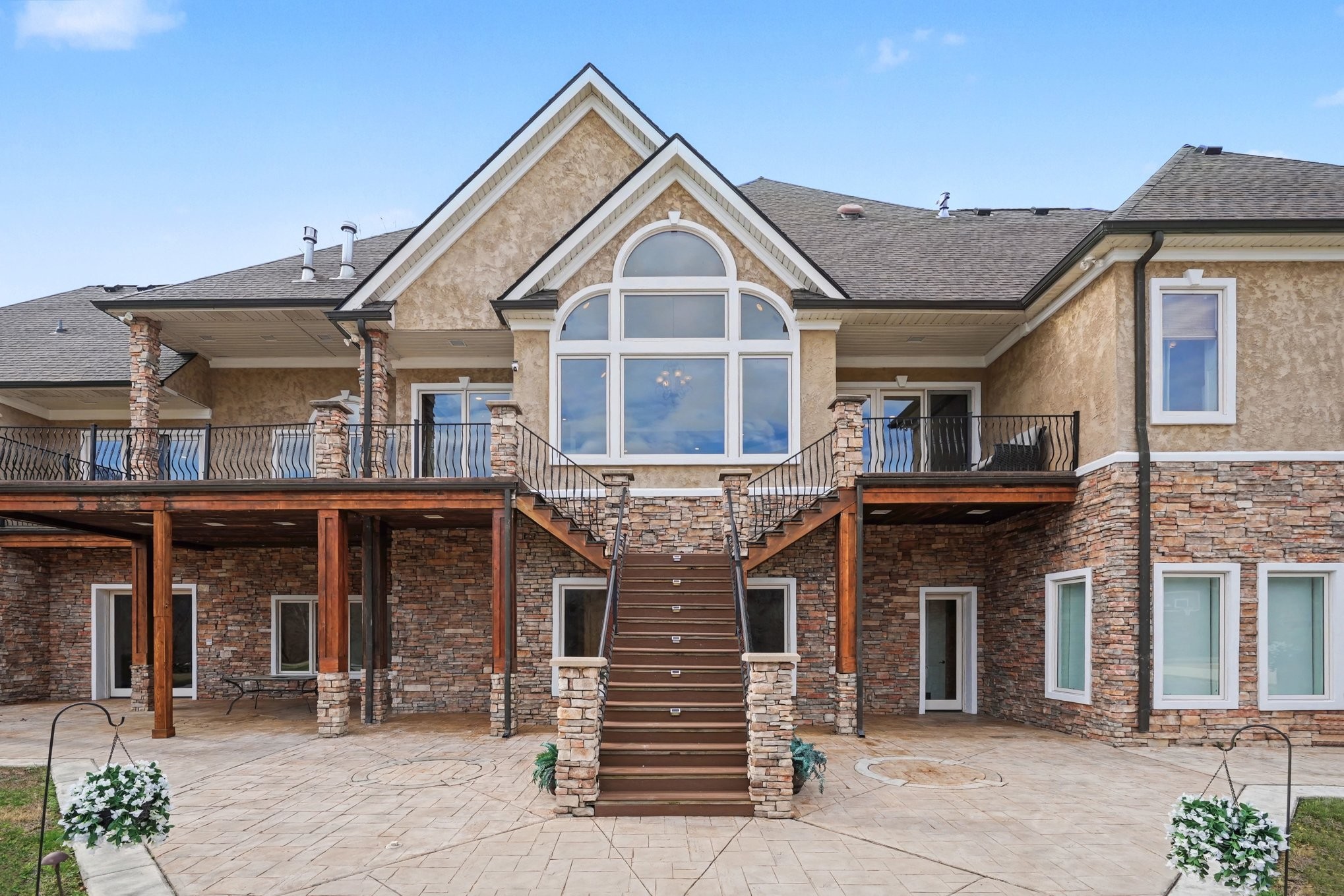 7699 N County Line Road Fairview TN 37062