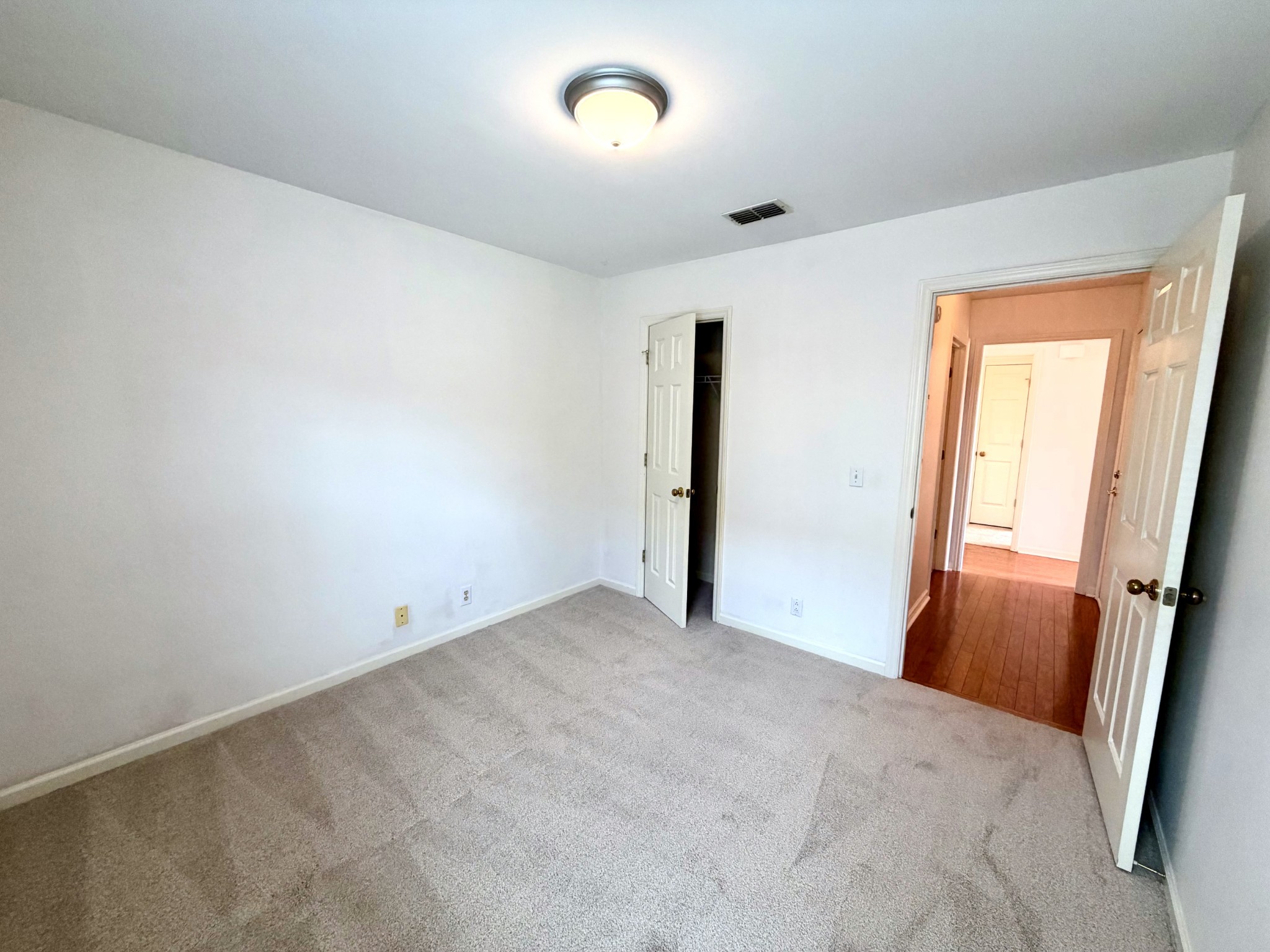 2216 River Rock Crossing Murfreesboro TN 37128