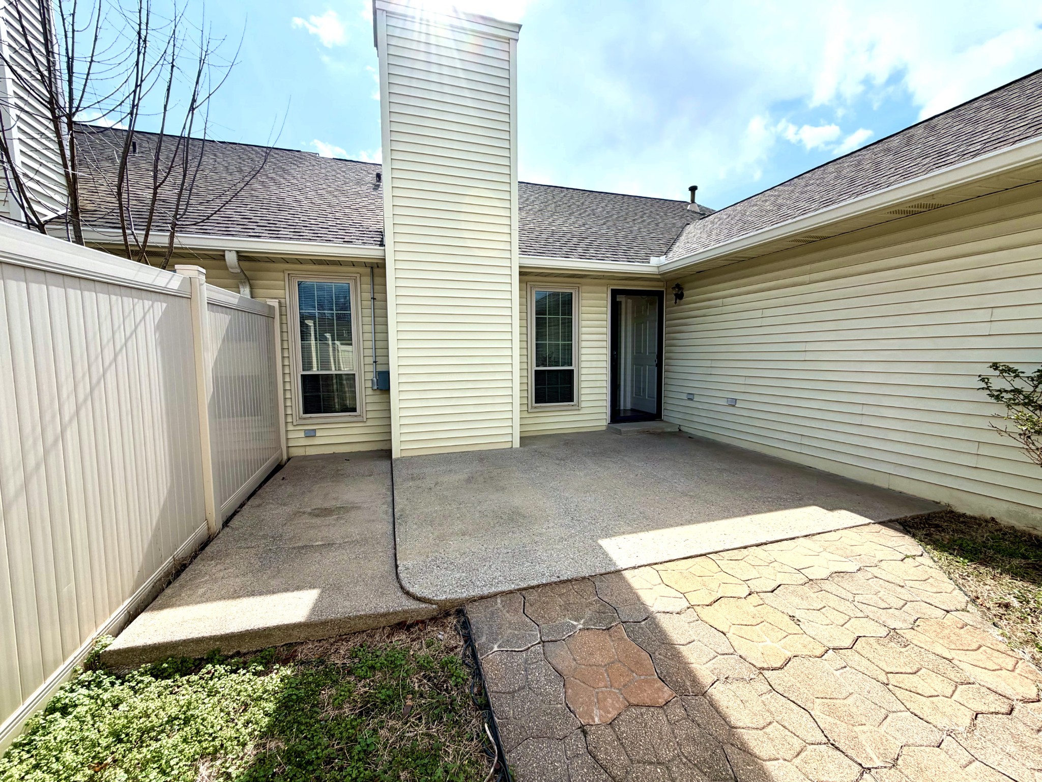 2216 River Rock Crossing Murfreesboro TN 37128