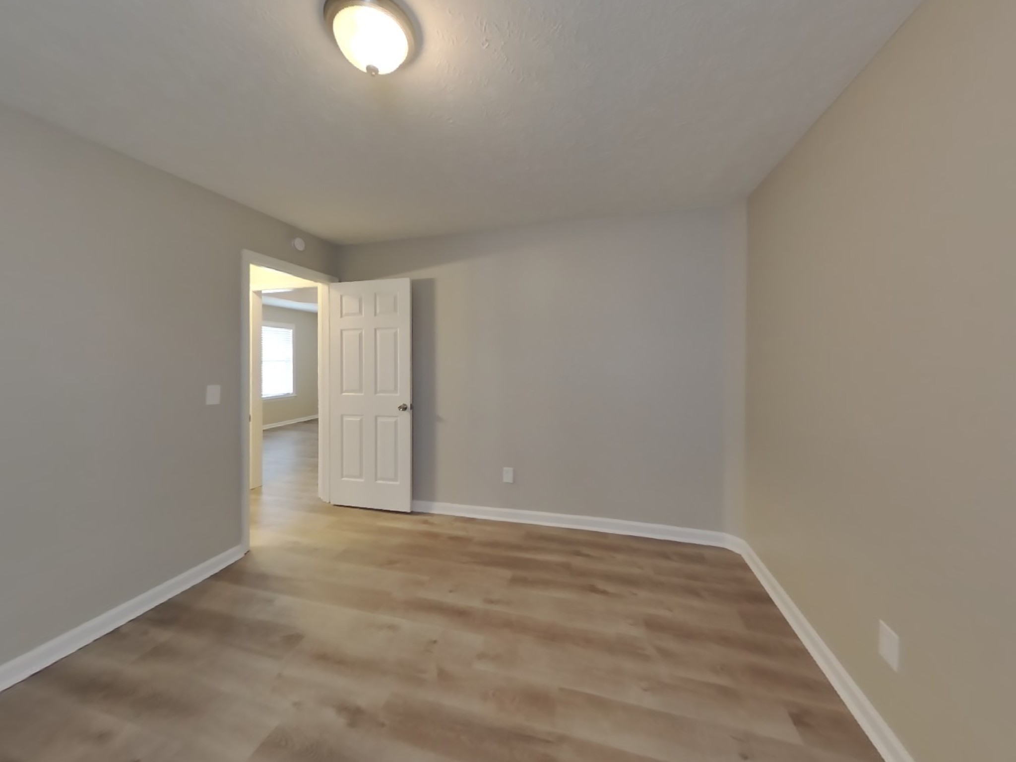102 Natchez Ct, S La Vergne TN 37086