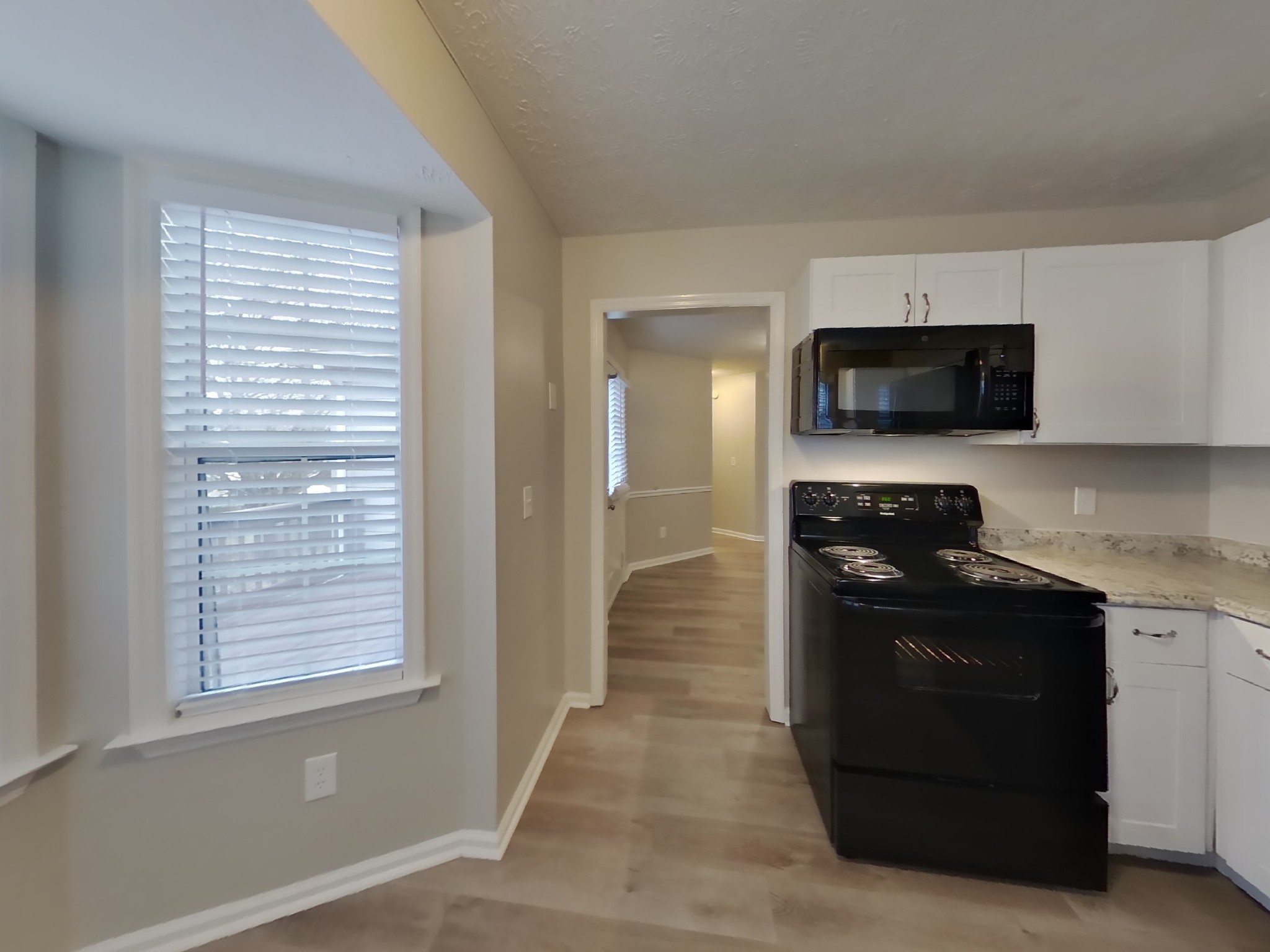 102 Natchez Ct, S La Vergne TN 37086