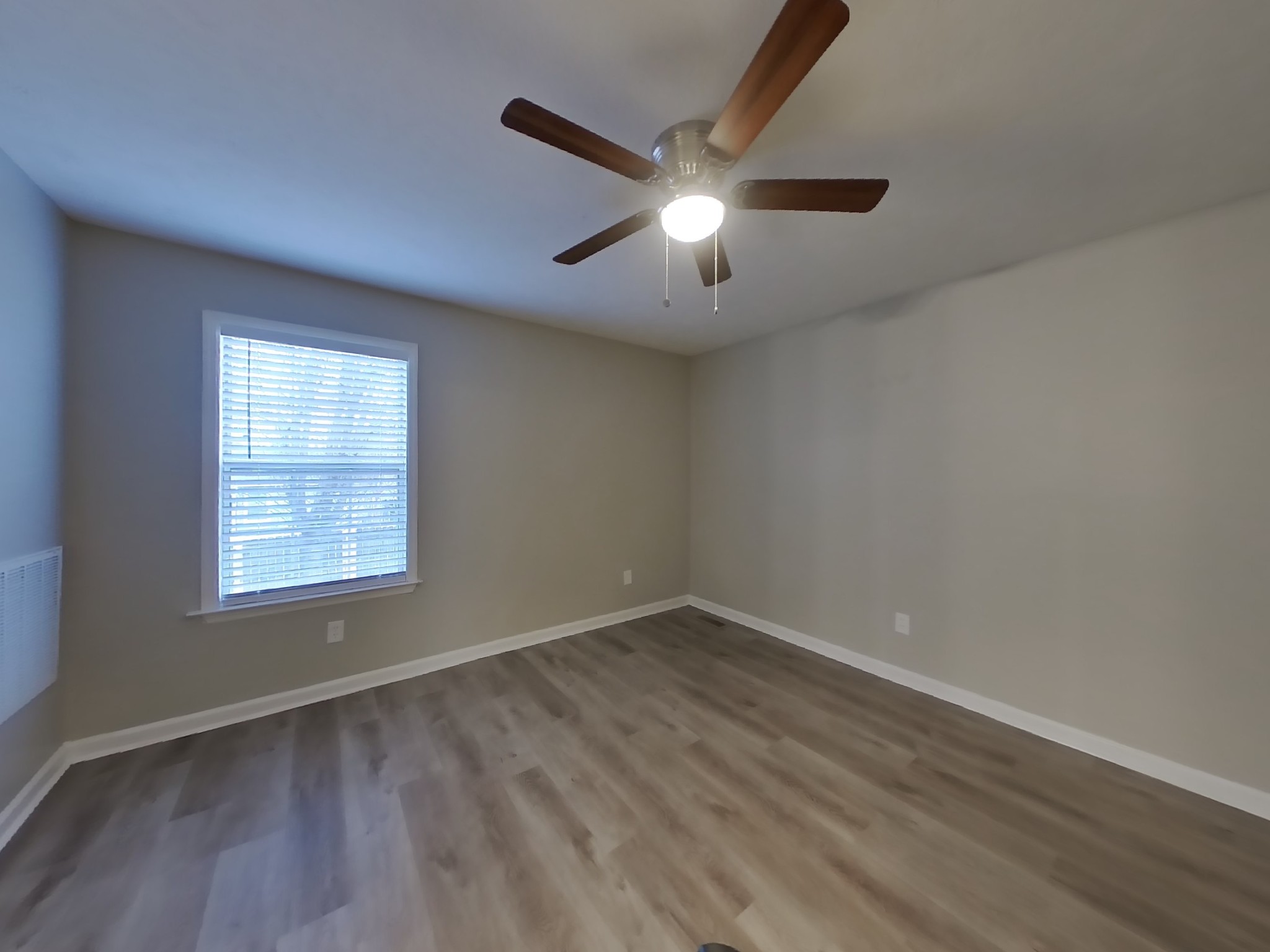 102 Natchez Ct, S La Vergne TN 37086