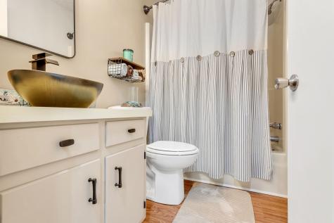 212 Lyons Lane Columbia TN 38401