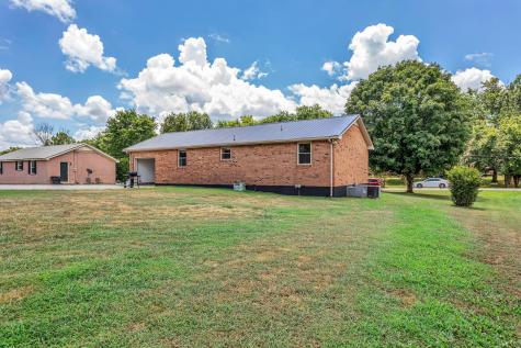 212 Lyons Lane Columbia TN 38401