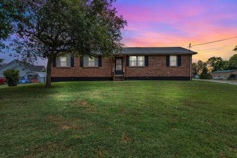 212 Lyons Lane Columbia TN 38401