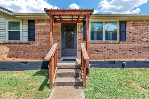 212 Lyons Lane Columbia TN 38401