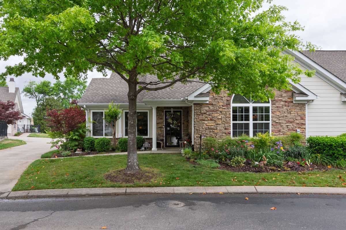 825 Browns Lane Gallatin TN 37066