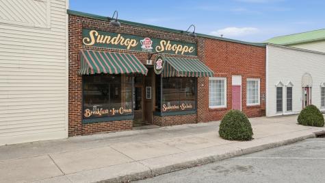 217 NW Atlantic Street Tullahoma TN 37388