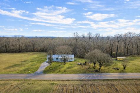 105 Farris Creek Bridge Road Belvidere TN 37306