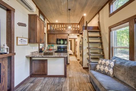 30 Oakleaf Trail Tracy City TN 37387