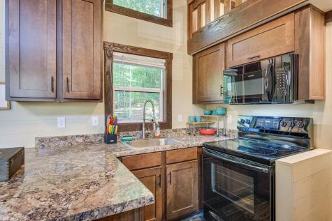 30 Oakleaf Trail Tracy City TN 37387