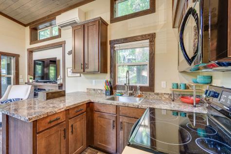 30 Oakleaf Trail Tracy City TN 37387