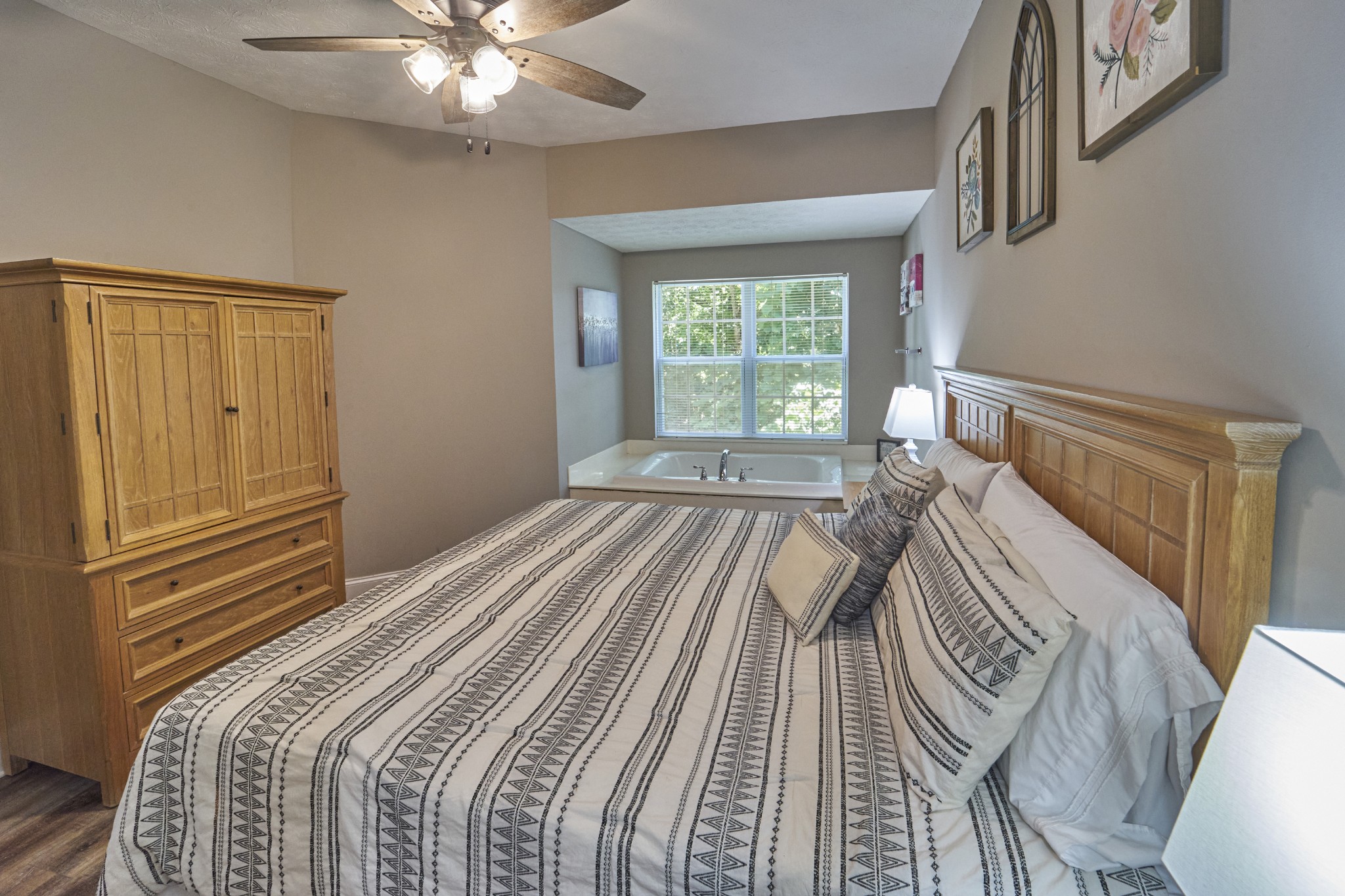818 Golf View Boulevard Pigeon Forge TN 37863