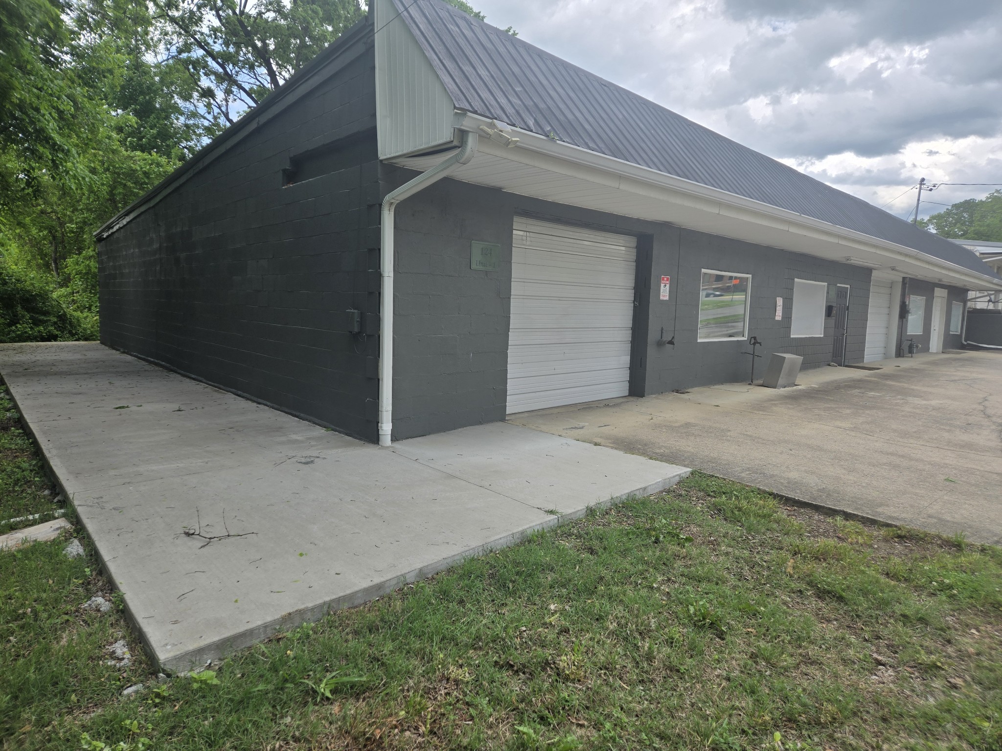 124 W Winchester Street Gallatin TN 37066