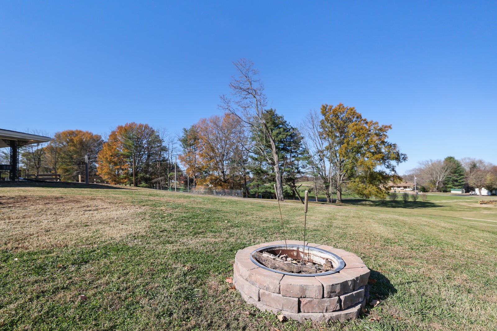 676 Ferguson Hill Road Lafayette TN 37083