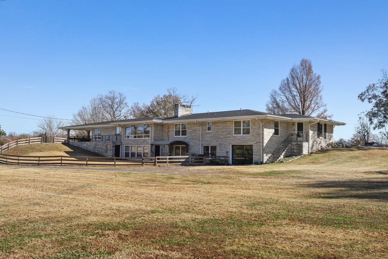 676 Ferguson Hill Road Lafayette TN 37083
