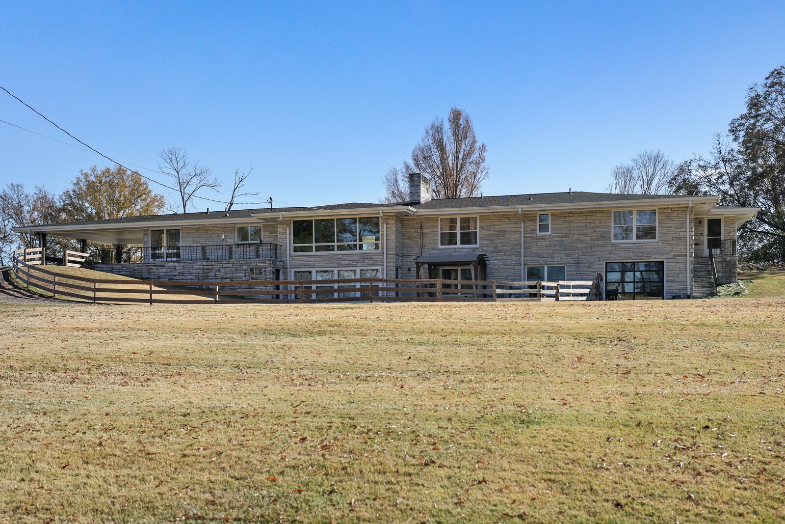 676 Ferguson Hill Road Lafayette TN 37083
