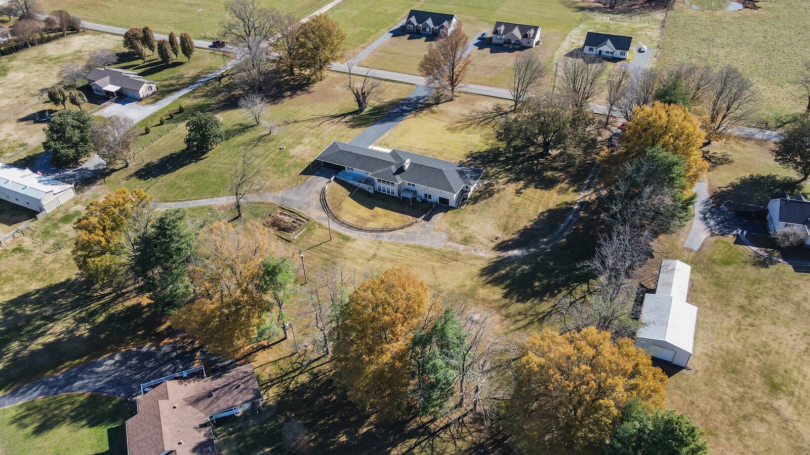 676 Ferguson Hill Road Lafayette TN 37083