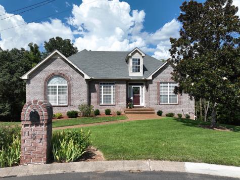 107 Knights Bridge Station Hendersonville TN 37075
