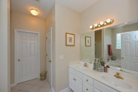 107 Knights Bridge Station Hendersonville TN 37075