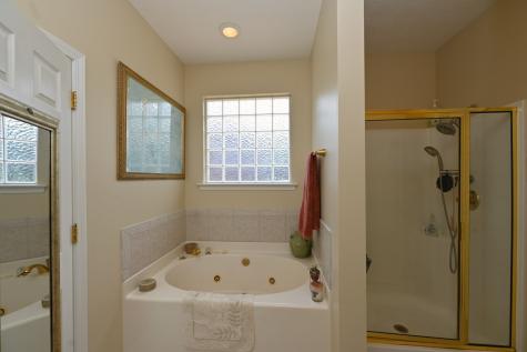 107 Knights Bridge Station Hendersonville TN 37075