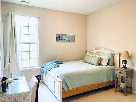 107 Knights Bridge Station Hendersonville TN 37075