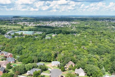 107 Knights Bridge Station Hendersonville TN 37075