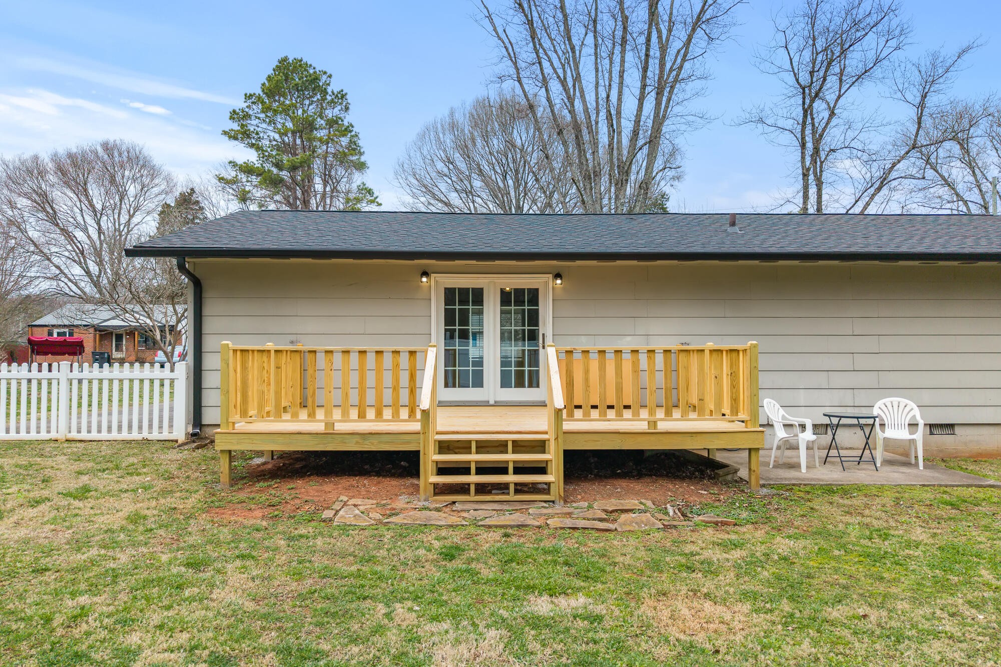 1215 Jones Street Athens TN 37303