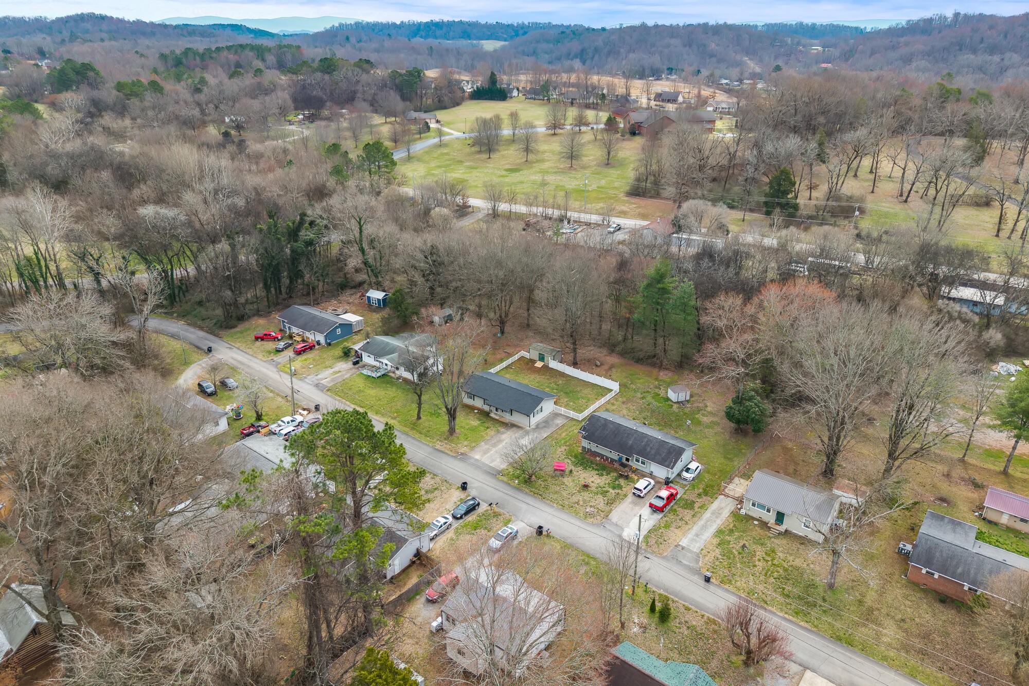 1215 Jones Street Athens TN 37303