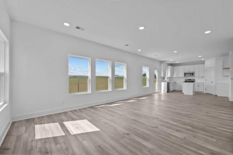 110 Model Court Columbia TN 38401