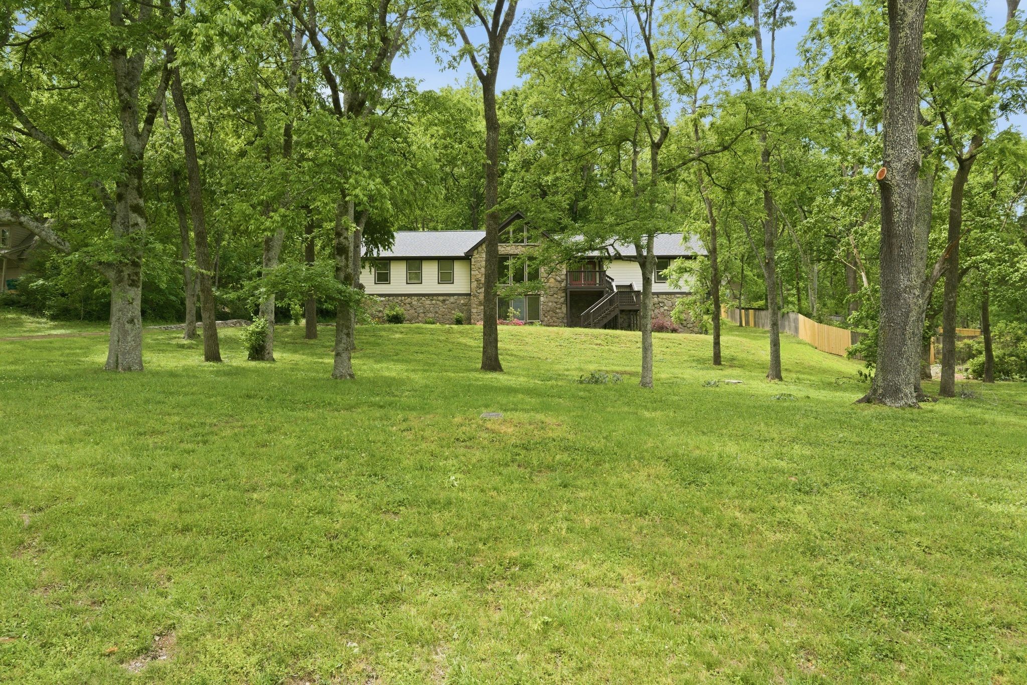 2002 Sunny Side Drive Brentwood TN 37027