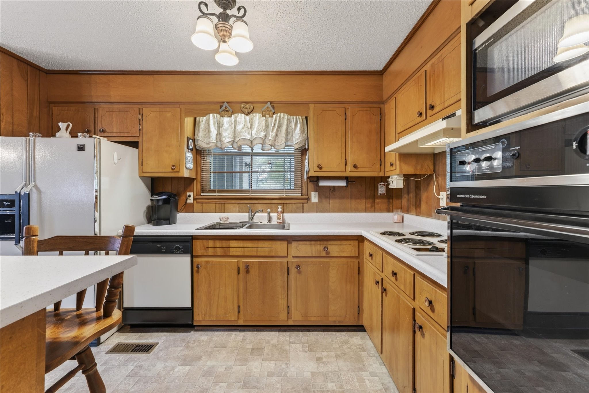 102 Rainbow Street Clarksville TN 37042